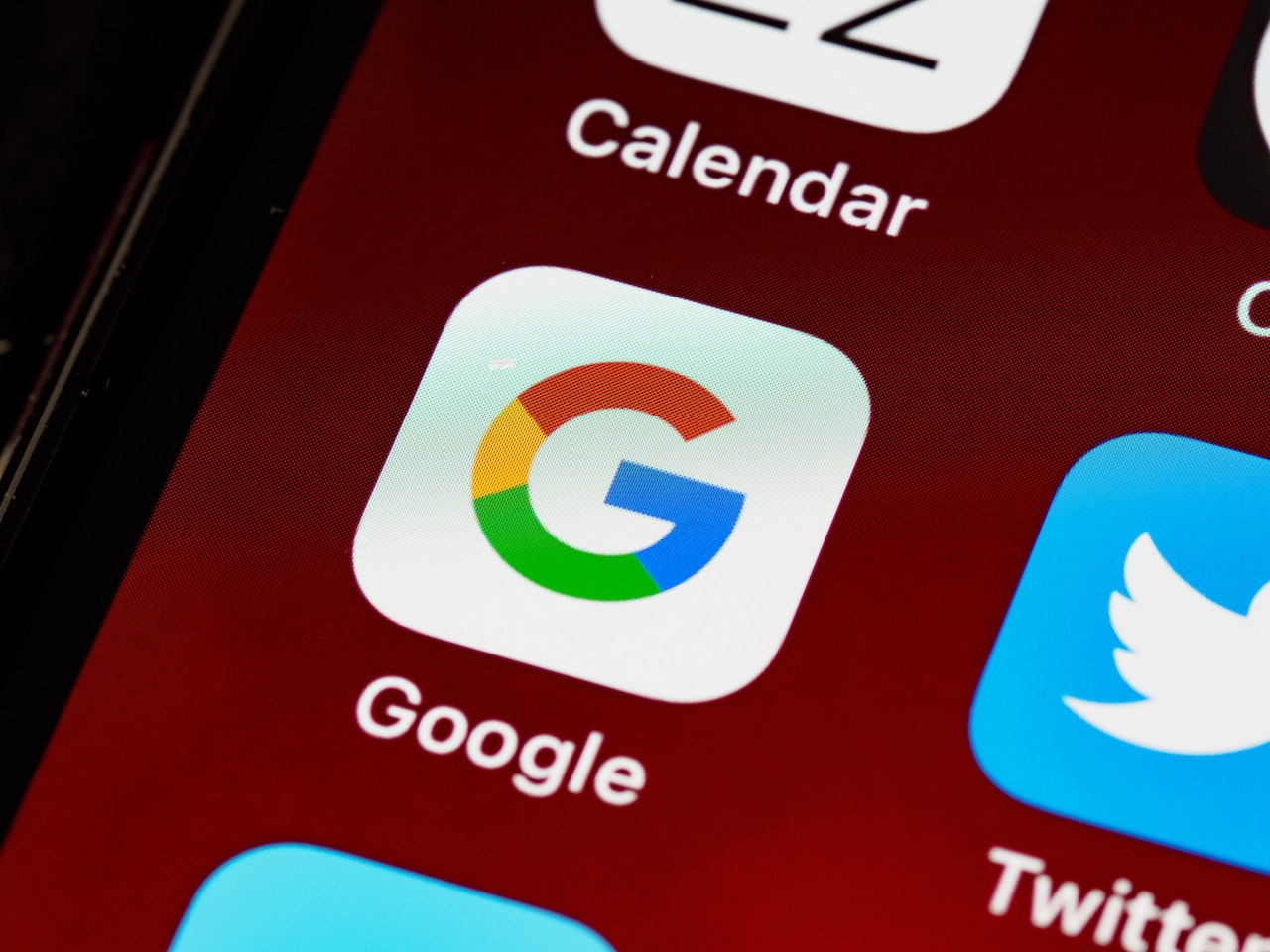 5 Produk Google paling populer yang digunakan di masyarakat. FOTO: Pexels.com/Brett Jordan