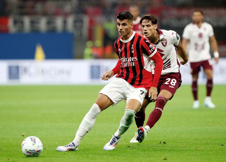 AC Milan seri lawan Torino berkat gol Alvaro Morata dan Noah Okafor. Foto: x.com/SerieA_EN