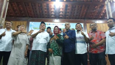 Konferensi pers paslon ASRI yang unggul sementara di Pilkada Blora 2024. Foto: Dok. Lilik Yuliantoro