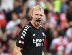 Wolves dan Bournemouth Saling Balap Ingin Pinjam Aaron Ramsdale dari Arsenal