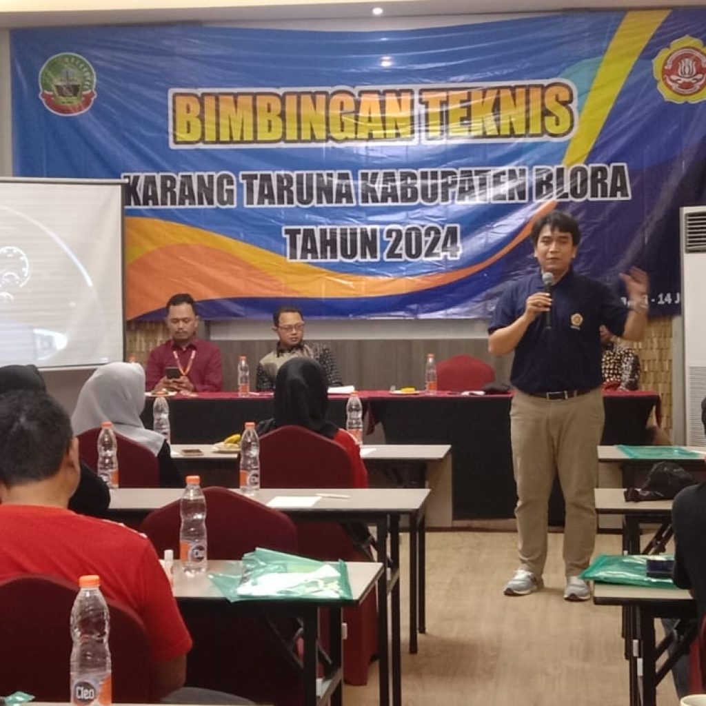 Anggota DPRD Kabupaten Blora, Achlif Nugroho Widi Utomo, hadiri bimbingan teknis karang taruna. Foto: Istimewa