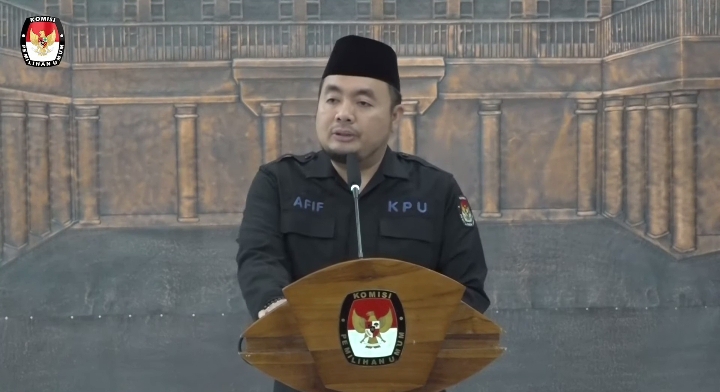 KPU tunjuk Mochammad Afifuddin jadi ketua definitif. Foto: Tangkapan Layar YouTube KPU RI