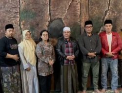 Paslon Agustina Wilujeng dan Iswar Aminuddin Dapat Dukungan Gus Faris, Penerus Sunan Gunung Jati