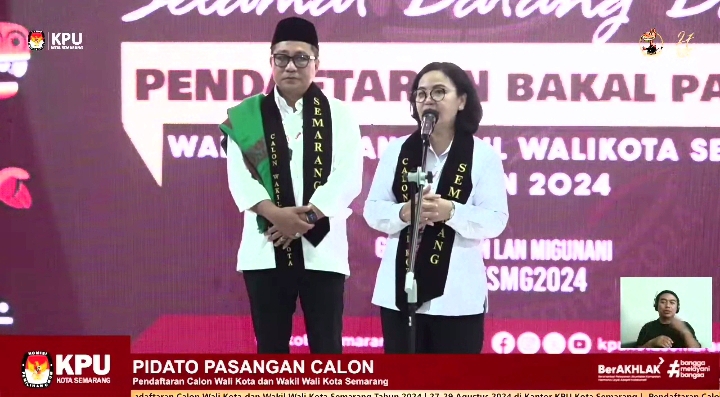 Agustina-Iswar daftar Pilwalkot Semarang 2024 di KPUD Kota Semarang, Kamis (29/8/2024). Foto: Tangkapan Layar YouTube @kpukotasemarang