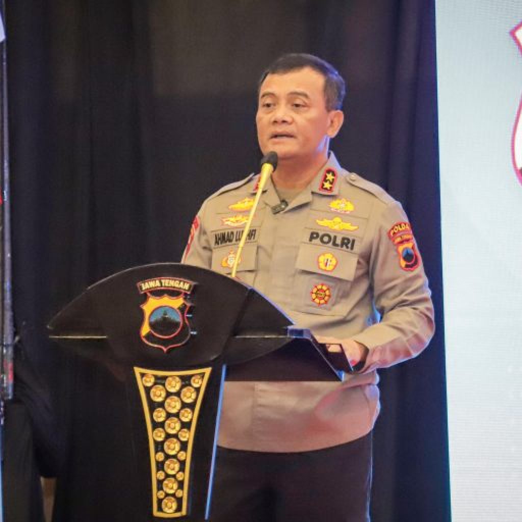 Partai NasDem Serahkan Surat Rekomendasi Dukung Ahmad Luthfi-Kaesang di Pilkada Jateng