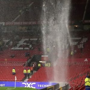 Air Terjun Old Trafford Warnai Laga Manchester United Vs Arsenal