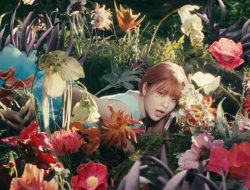 Red Velvet Rilis Album ‘Cosmic,’ Sajikan MV Indah ala Film Midsommar