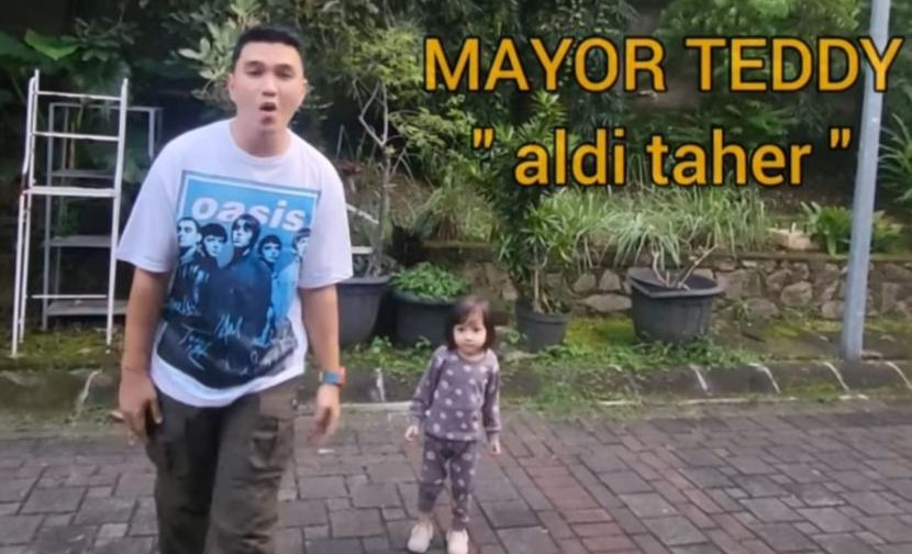 Aldi Taher ciptakan lagu berjudul Mayor Teddy. Foto: instagram.com/alditaher.official