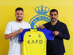 Pesan Menyentuh Alex Telles untuk Fans Manchester United