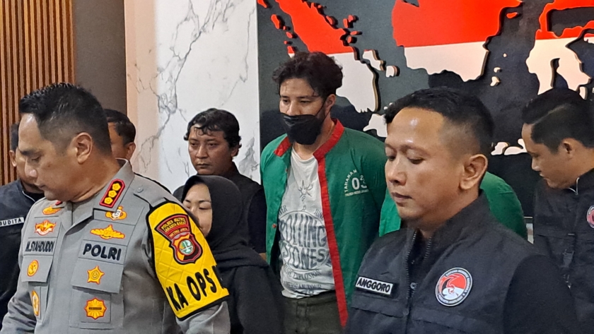 Terungkap motif Ammar Zoni kembali memakai narkoba. Foto: PMJ News