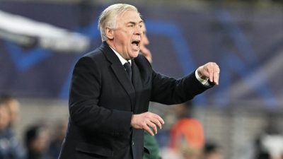Carlo Ancelotti bantah Real Madrid tak fokus karena Mbappe di laga kontra Rayo Vallecano. Foto: x.com/MrAncelotti