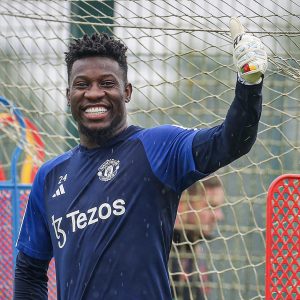 Di Tengah Gencarnya Spekulasi Pemecatan, Andre Onana Puji Erik Ten Hag: Dia Pelatih yang Bagus