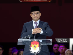 Anies Baswedan Gunakan Bahasa Isyarat pada Debat Capres 2024, Ini Artinya!