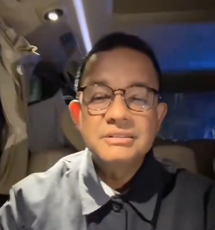 Anies jadi figur ayah favorit warganet setelah melakukan siaran langsung TikTok. Foto: x.com/aniesbubble/