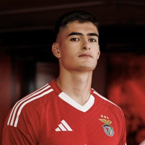 Negosiasi De Ligt Sulit, MU Banting Setir dan Pilih Kejar Antonio Silva?