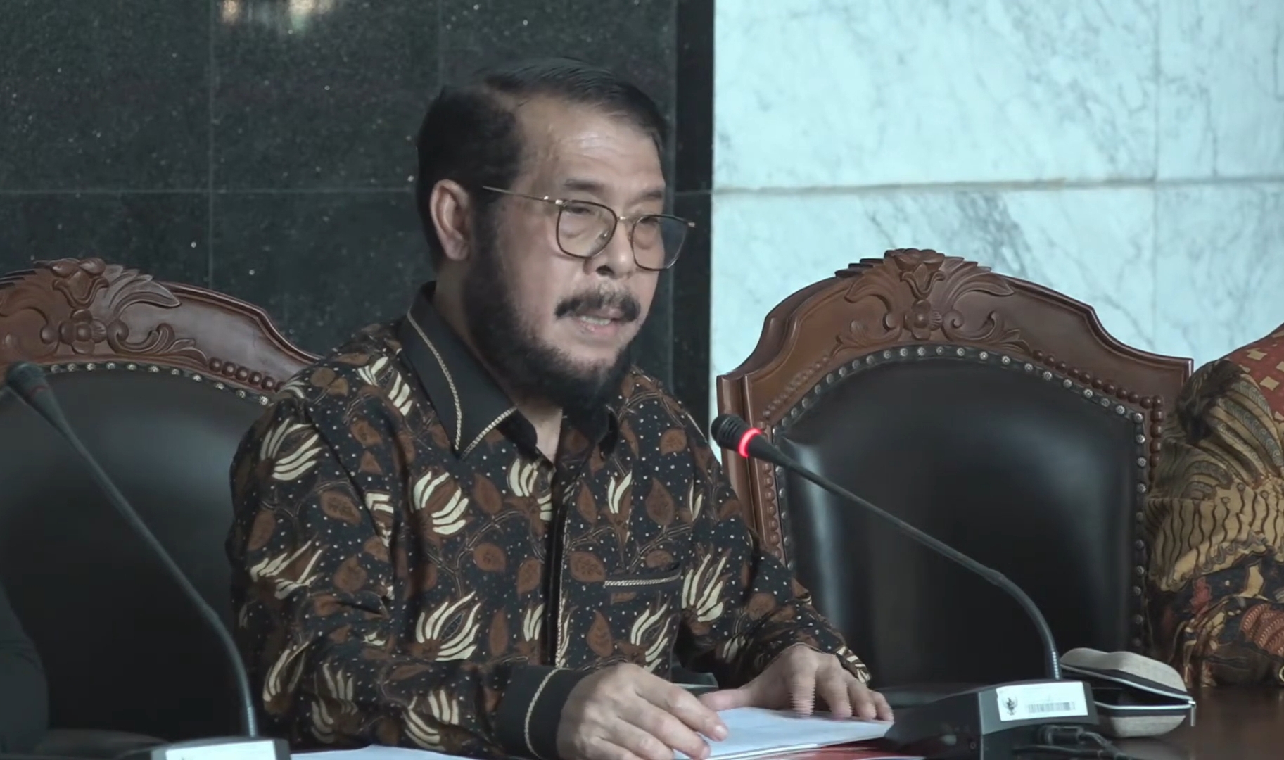 Anwar Usman buka suara soal dirinya disebut intervensi dalam putusan MK | Foto: Tangkapan Layar YouTube Mahkamah Konstitusi RI