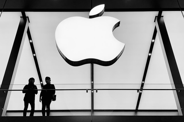 Apple sebut akan memonetasi fitur AI di beberapa gadget Apple. Foto: unsplash.com/zhiyue