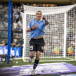 Argentina 0-2 Uruguay: Darwin Nunez Bersinar, Juara Dunia Tumbang