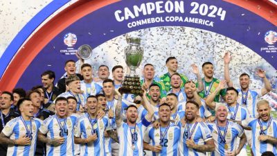 Penonton final Copa America 2024 menuntut CONMEBOL untuk ganti rugi. Foto: x.com/CopaAmerica