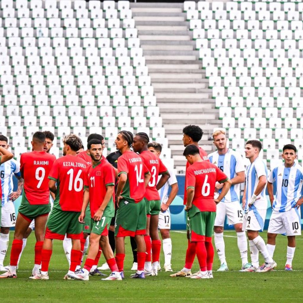 Kerusuhan di laga timnas Argentina vs Maroko dalam Olimpiade 2024. Foto: x.com/brfootball