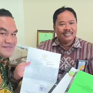 Bupati Arief Rohman Serahkan Berkas ke Kementerian PUPR untuk Pembangunan Kembali Pasar Ngawen 