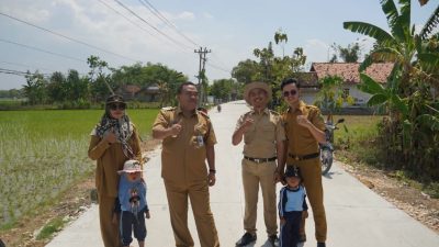 TUTURPEDIA - Tinjau Jalan di Blora Timur, Bupati Arief Rohman Banjir Ucapan Terima Kasih