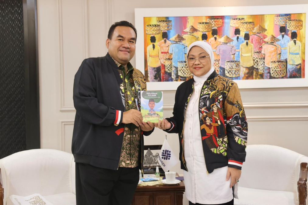 TUTURPEDIA - Kurangi Angka Pengangguran di Blora, Bupati Arief Rohman Lobi Kemenaker