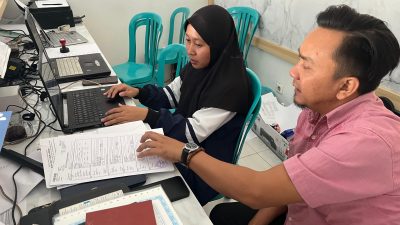TUTURPEDIA - Mahasiswa Undip Luncurkan Visualisasi Demografi Desa Gandurejo dalam Bentuk Piramida Penduduk
