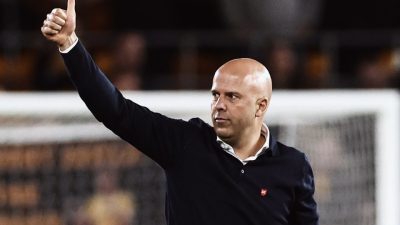 Liverpool Gusur Man City dari Pucuk Klasemen, Arne Slot Janji Tak akan Terlena