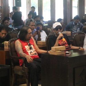 FBS Laporkan Kades dan Ketua BumDes Plantungan ke APH