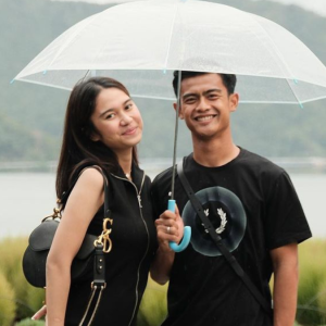 Azizah Salsha Klarifikasi Usai Diterpa Isu Selingkuh, Begini Perjalanan Cintanya dengan Pratama Arhan