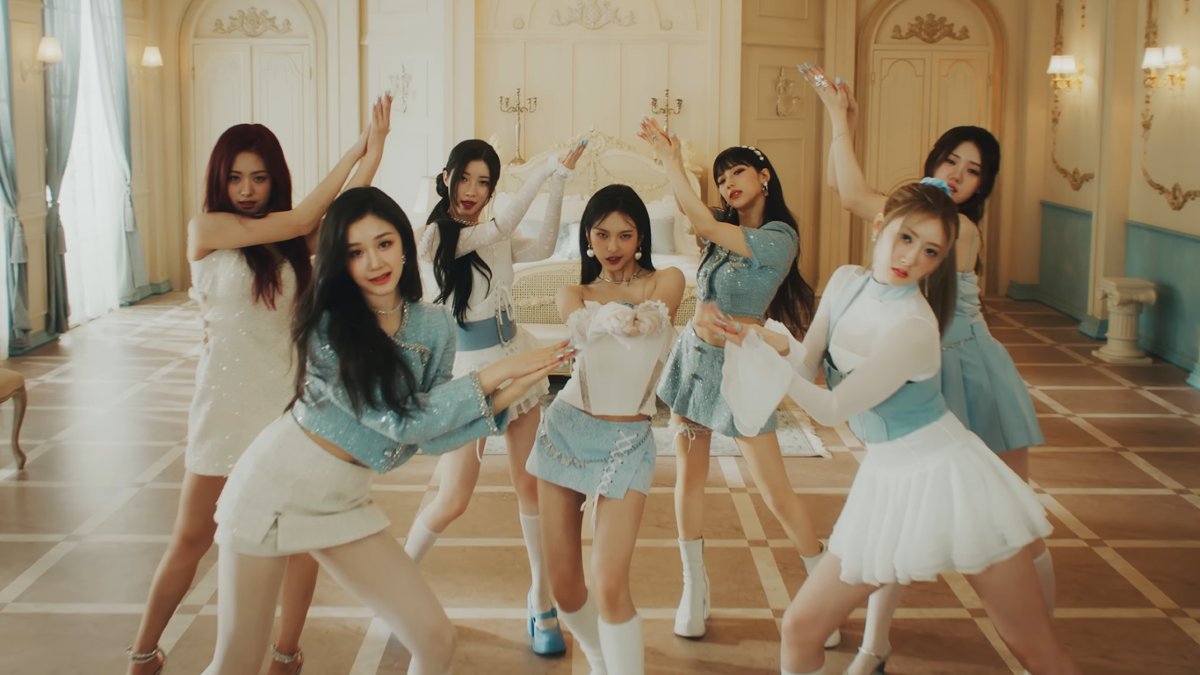 BABYMONSTER comeback dengan lagu FOREVER. Foto: Tangkapan Layar YouTube BABYMONSTER