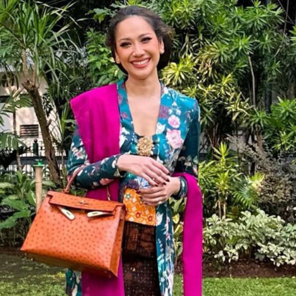 Kabar Bahagia! Bunga Citra Lestari Dikabarkan Akan Menikah dengan Tiko Aryawardhana 