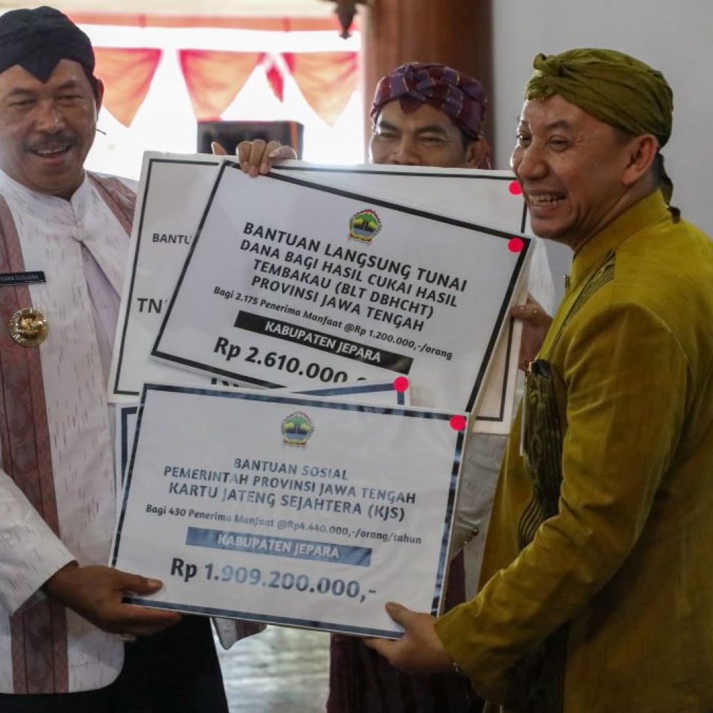 Tingkatkan Sarana Prasarana, Pemprov Jateng Beri Bantuan Keuangan Rp119,4 Miliar untuk Kabupaten Jepara