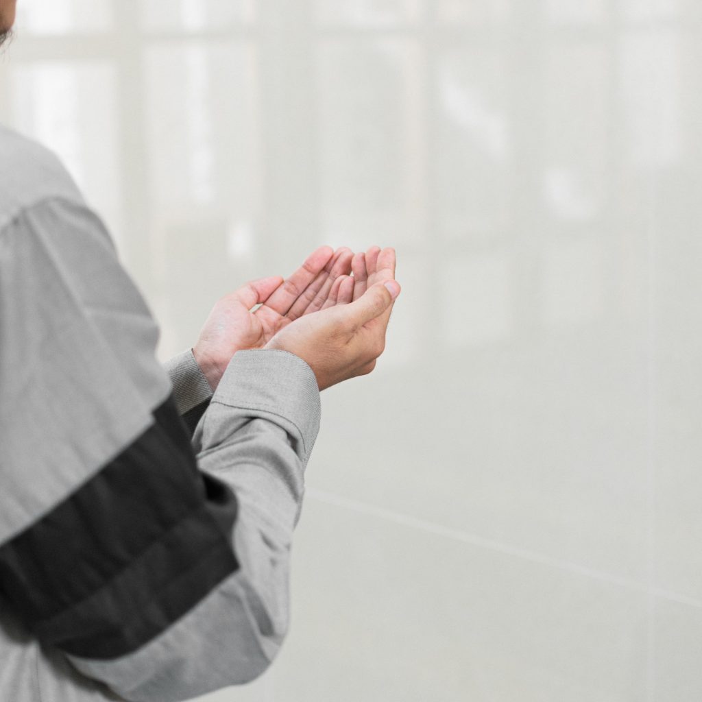 Menteri Agama Yaqut Cholil keluarkan Surat Edaran tentang aksi solidaritas dan doa bersama untuk Palestina. Foto: Unsplash.com/Masjid Pogung Dalangan