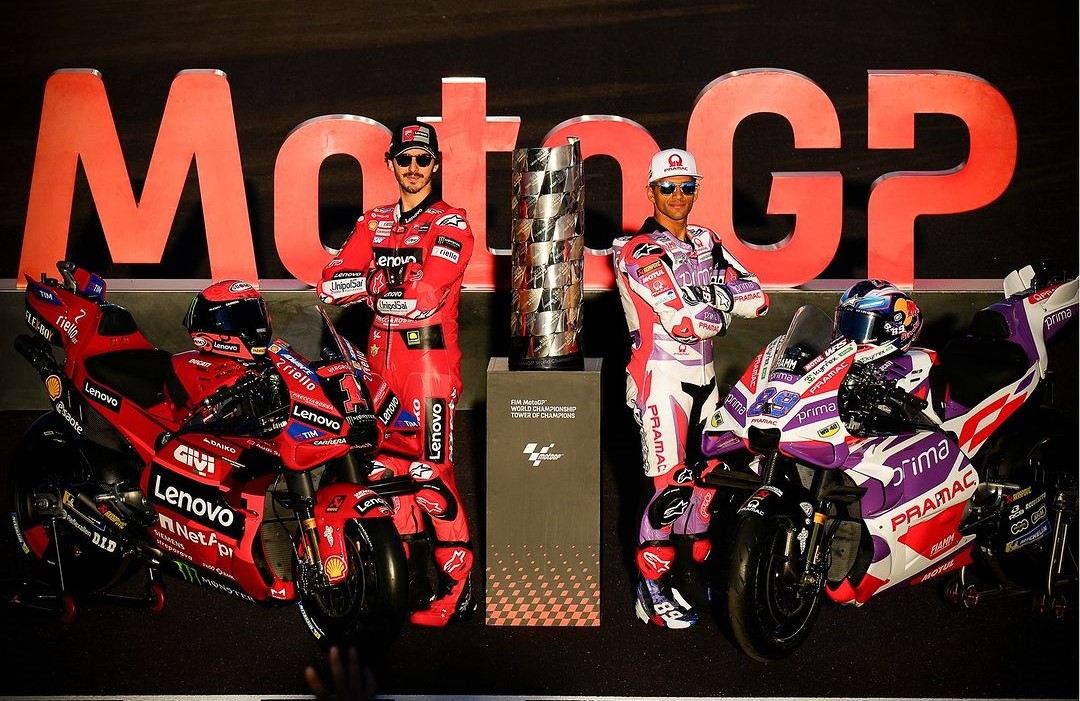 Francesco Bagnaia dan Jorge Martin akan memperebutkan gelar juara dunia di MotoGP Valencia 2023. Foto: Instagram.com/motogp