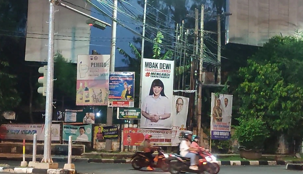 Baliho bakal calon dalam kontestasi Pilkada 2024 di Kota Semarang. Foto: Dok. Alan Henry