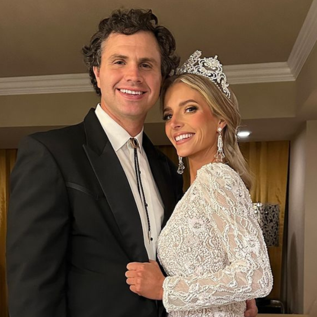 Hannah Ballerina Farm dan Daniel Neelesman yang trending di TikTok. Foto: instagram.com/mrsamericanofficial