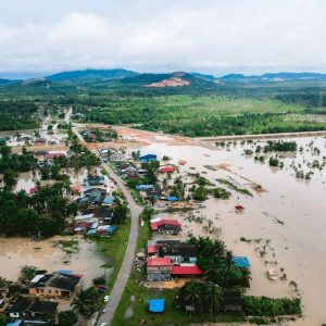 Banjir di Cirebon Meluas, Bupati Ungkap Strategi untuk Kurangi Dampak Banjir