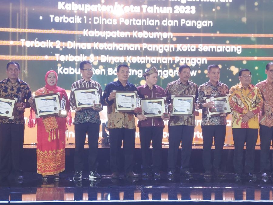 Kota Semarang raih penghargaan di Bapanas Award 2024. Foto: Dok. Pemkot Semarang
