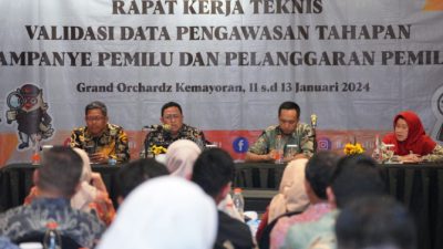 Tim pengawasan Bawaslu mengawasi KPU dalam laporan dana kampanye. Foto: Laman Bawaslu