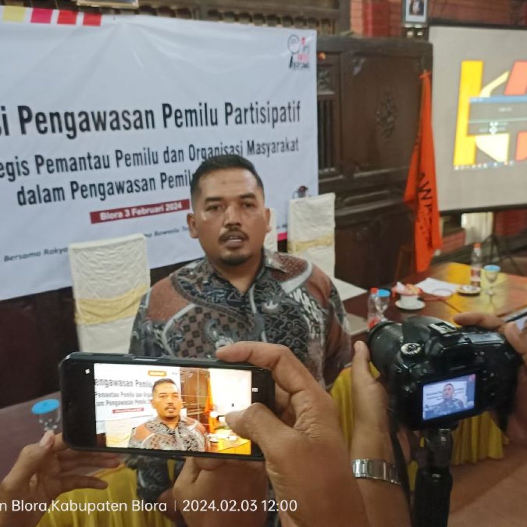 Bawaslu Blora Bakal Menindak Tegas Jika Masa Tenang Pemilu 2024 Masih Ada APK Terpasang