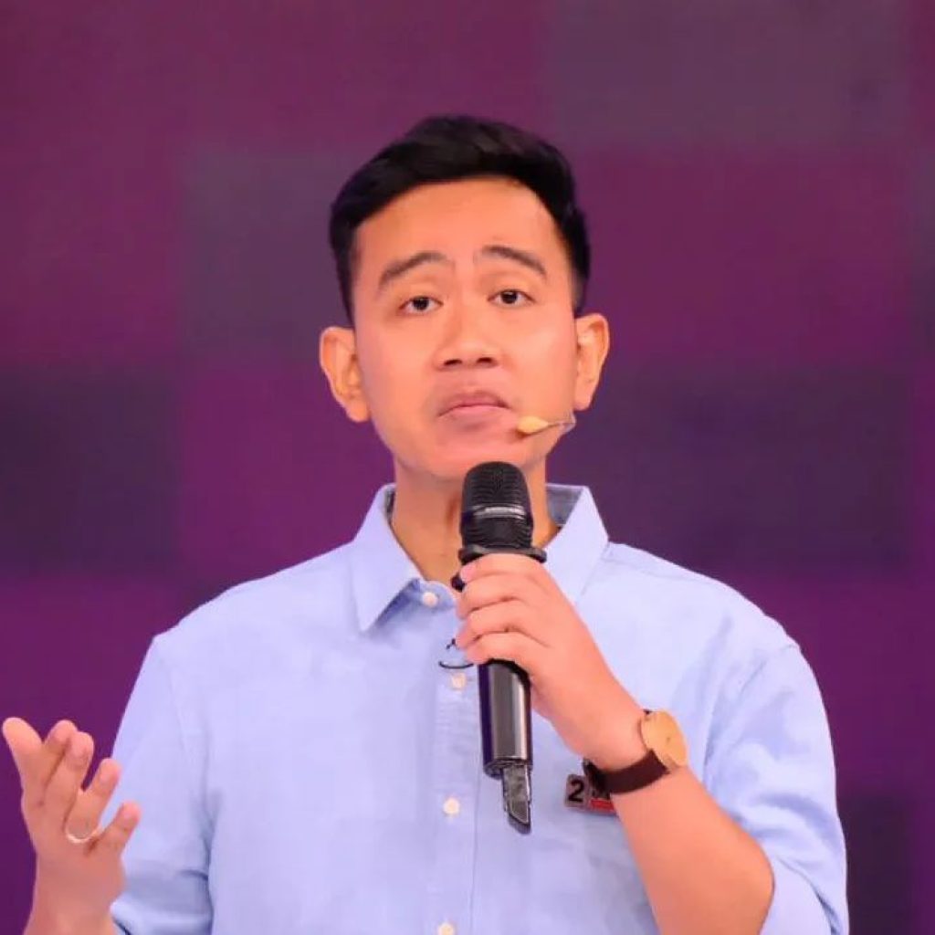 TUTURPEDIA - Bawaslu Nyatakan Gibran Melanggar Hukum soal Bagi-bagi Susu Gratis di CFD