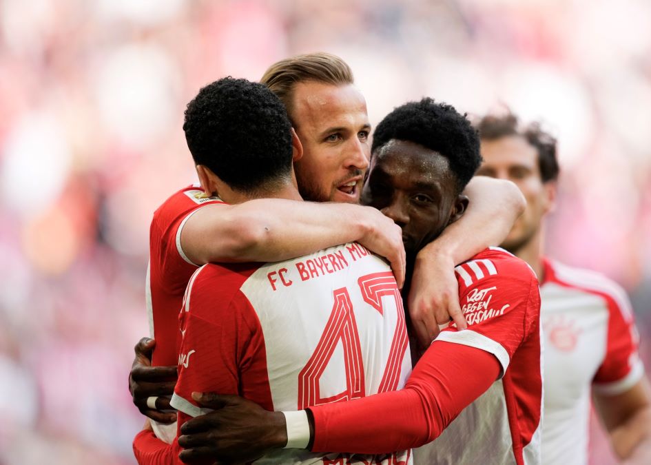 Harry Kane hattrick saat Bayern Munich kalahkan Mainz 8-1. Foto: x.com/FCBayern