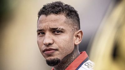 Habis Pingsan di Lapangan, Bek Uruguay Ini Meninggal Dunia