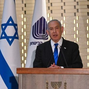 PM Israel Netanyahu Skors Menteri yang Sebut Opsi Serangan Nuklir ke Gaza