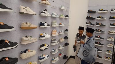 TUTURPEDIA - Semarakkan Bulan Ramadan, Tuturpedia.com dan Serins care Gelar Belanja dan Buka Bersama Yatim-Piatu
