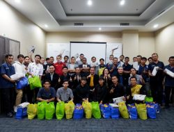 Rangkaian Berlian Ramadan, Management Hotel ASTON Inn Pandanaran Bagikan Bingkisan Jelang Lebaran