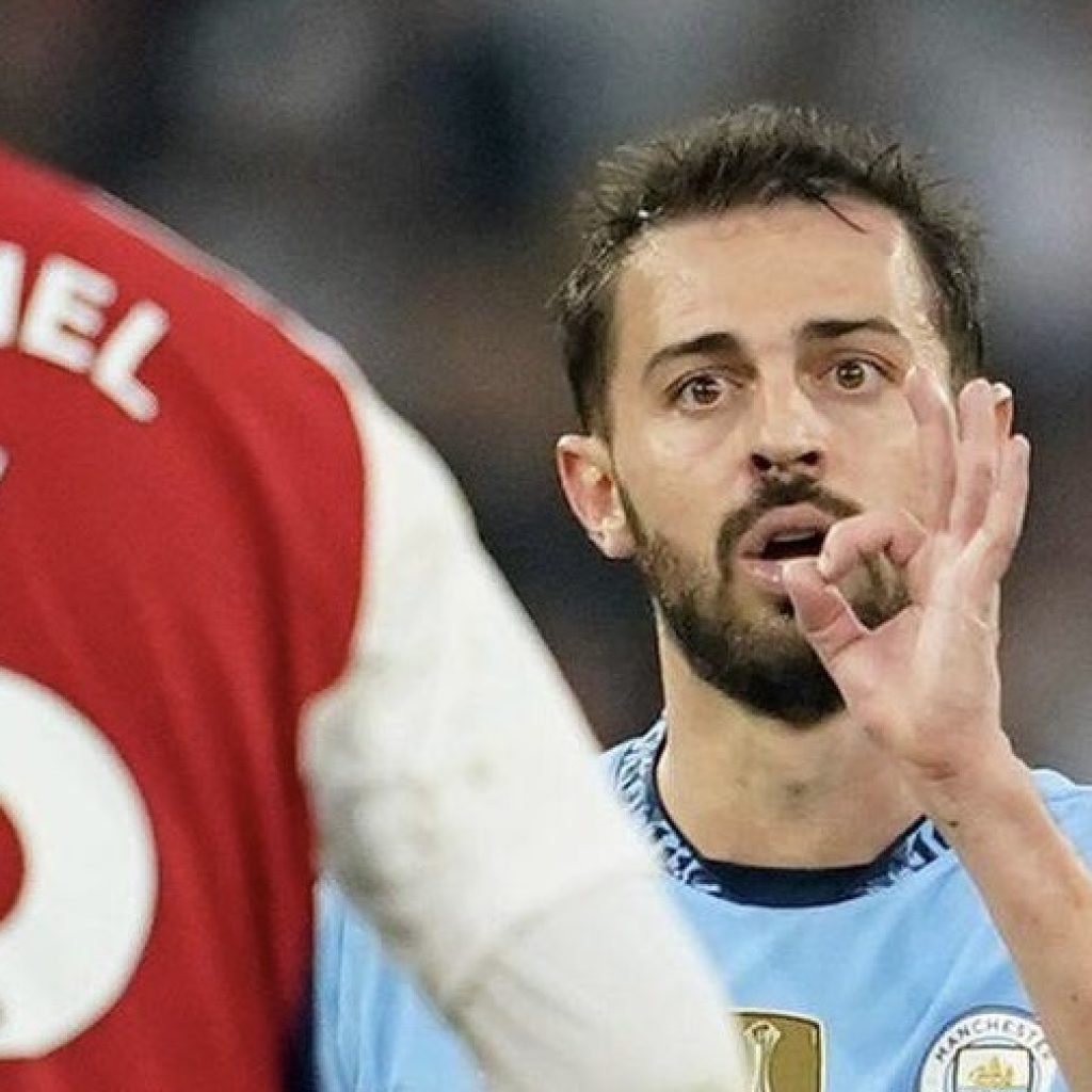 Bernardo Silva ungkap kekesalannya terhadap taktik Arsenal. Foto: x.com/cityreport_