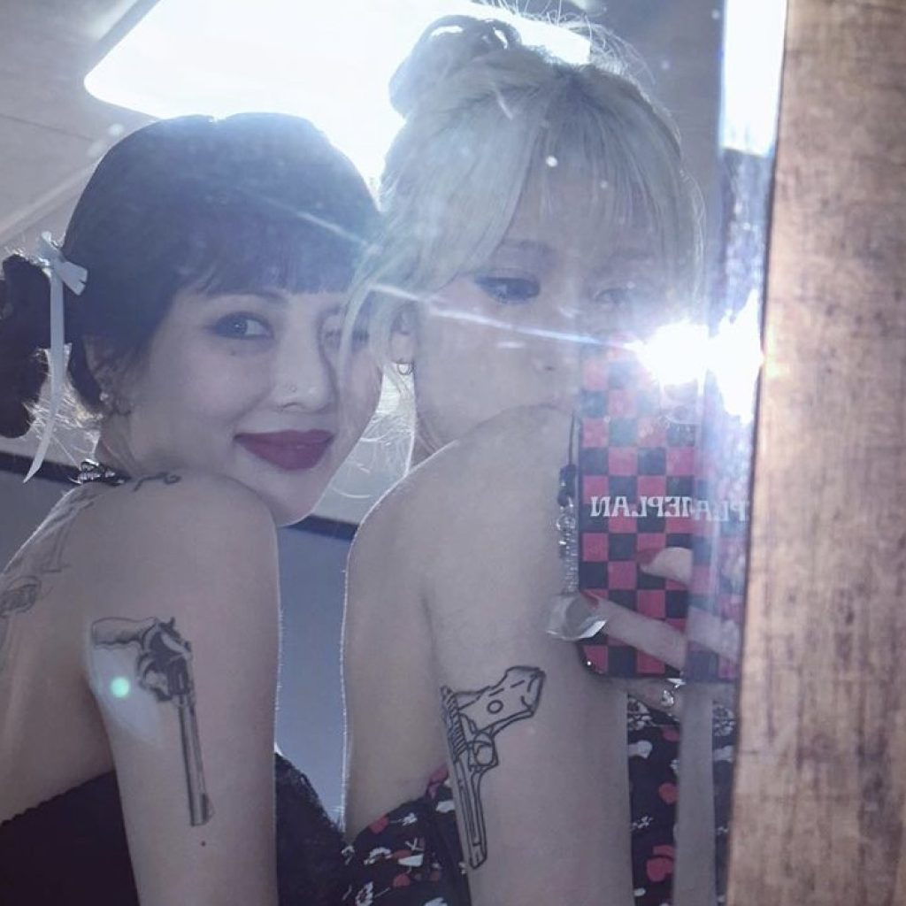 Bikin Heboh Netizen, HyunA Upload Video Ciuman dengan Jeon Somi! (Foto: Instagram HyunA)